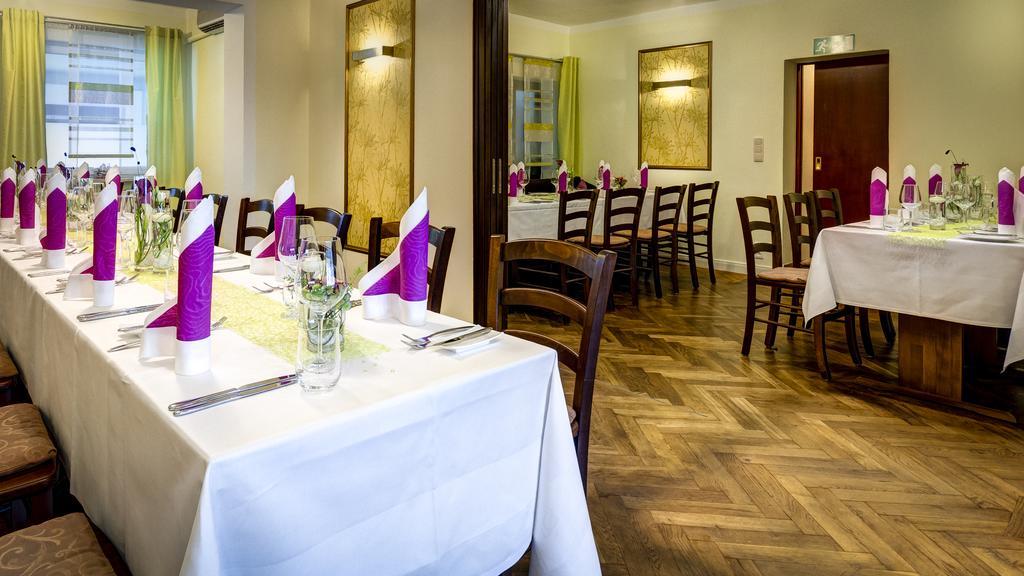 Hotel Restaurant Weihenstephaner Stuben ランツフート エクステリア 写真