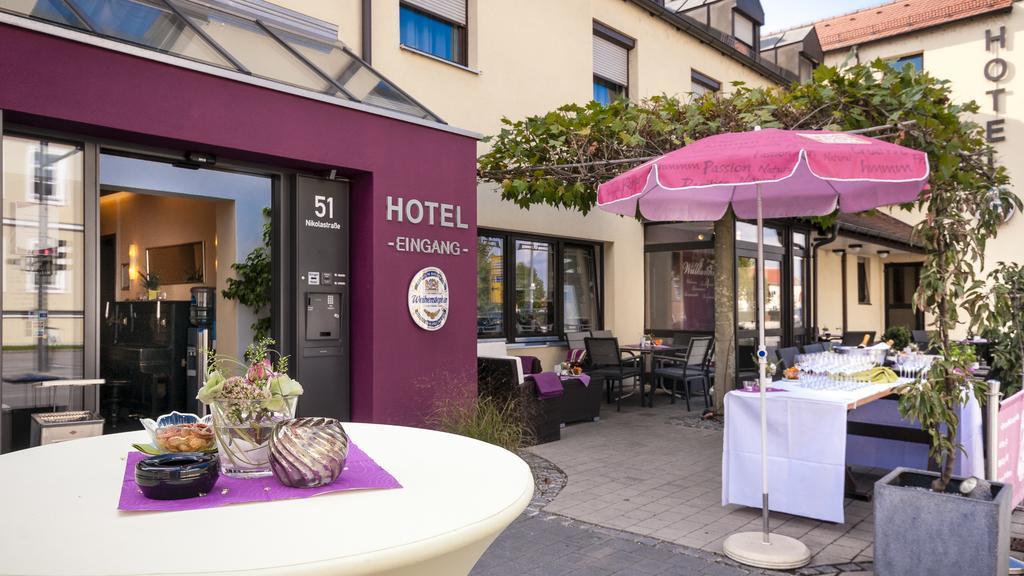 Hotel Restaurant Weihenstephaner Stuben ランツフート エクステリア 写真