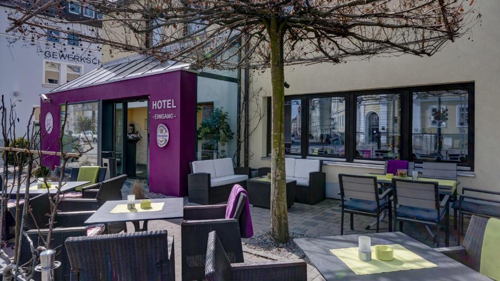 Hotel Restaurant Weihenstephaner Stuben ランツフート エクステリア 写真